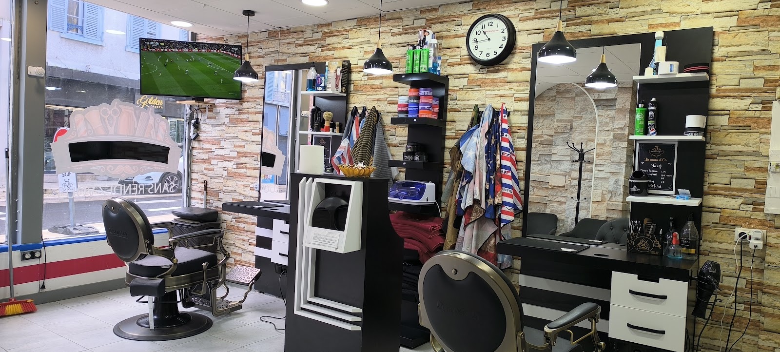 La Main D'or. Sans Rdv