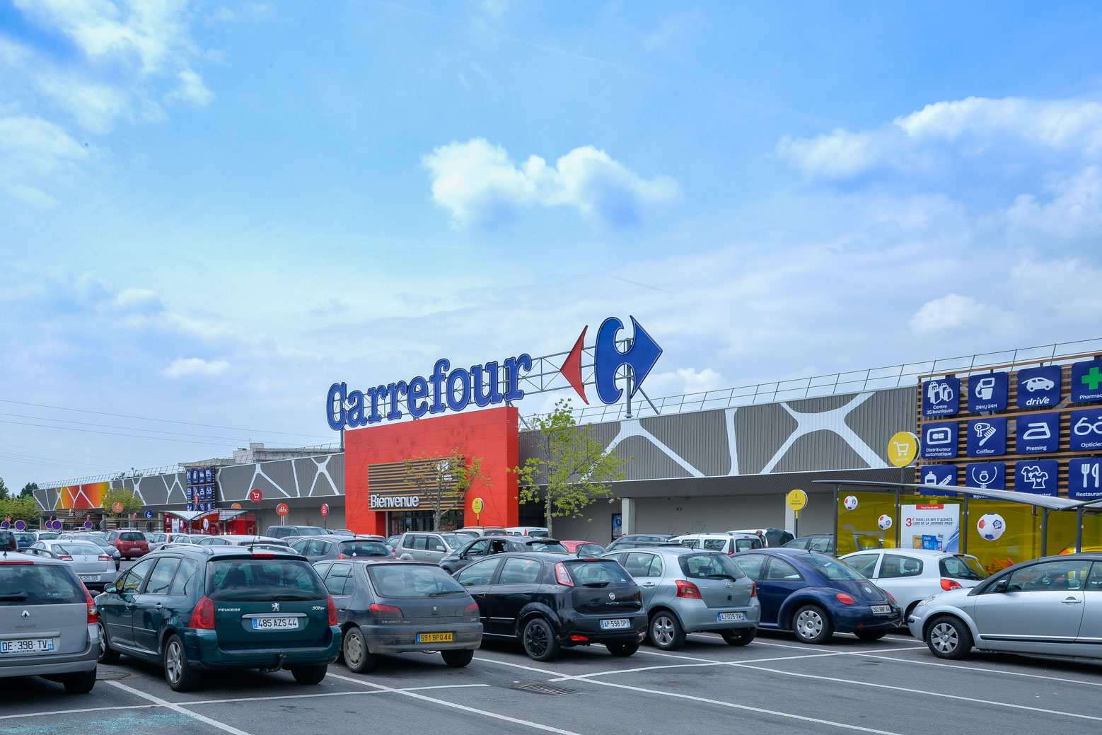 Centre commercial Carrefour Nantes La Beaujoire