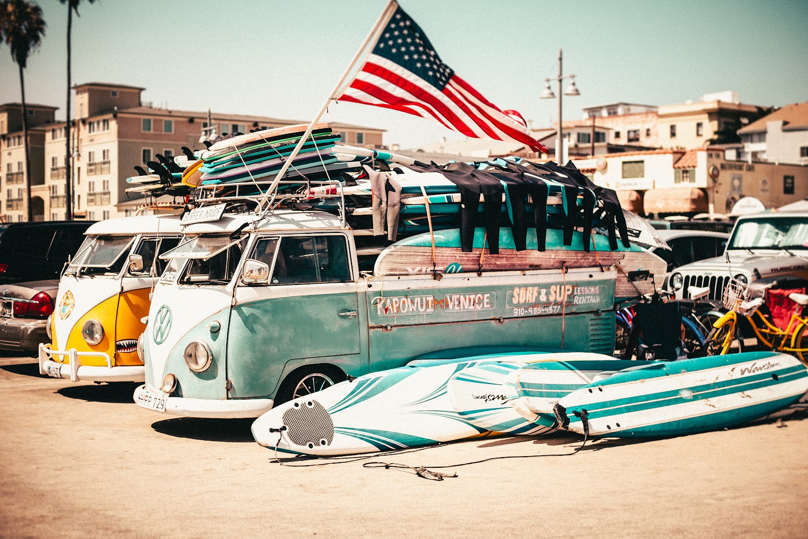 Barber Shop - The Chill House Niort