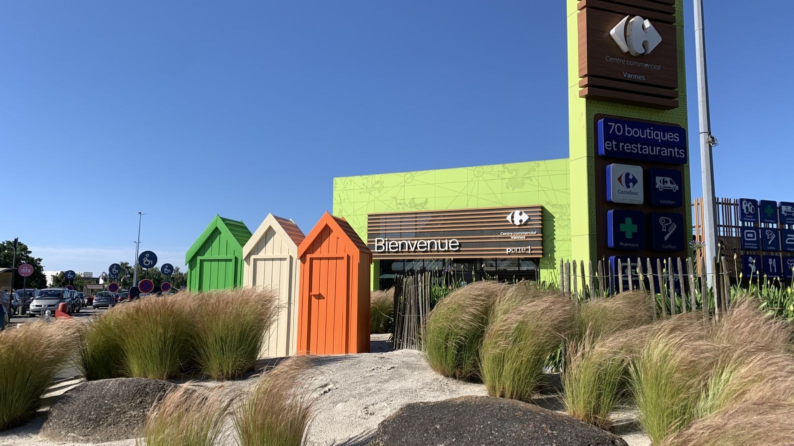 Carrefour Shopping Center