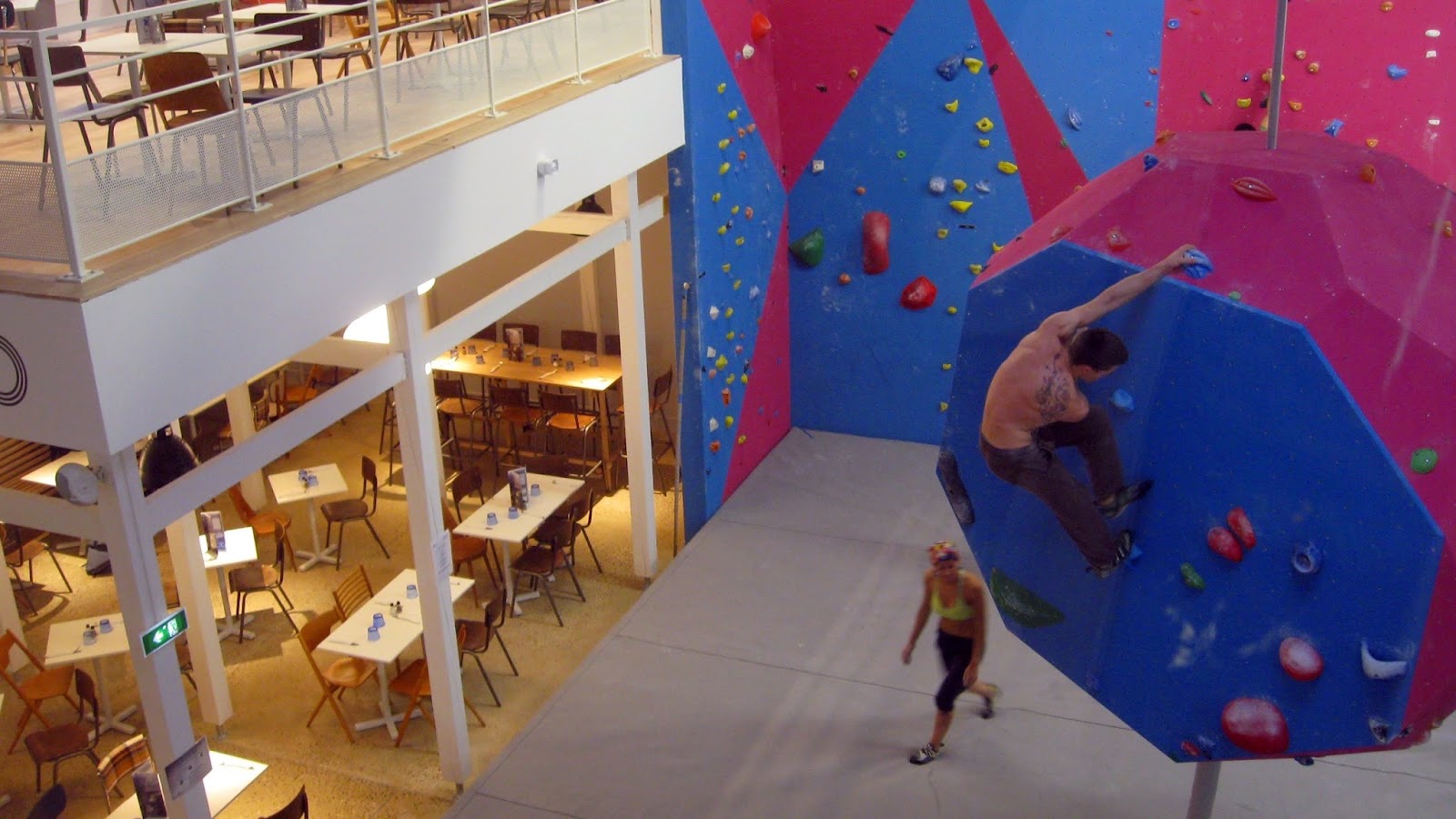 Block'Out Evry-Lisses