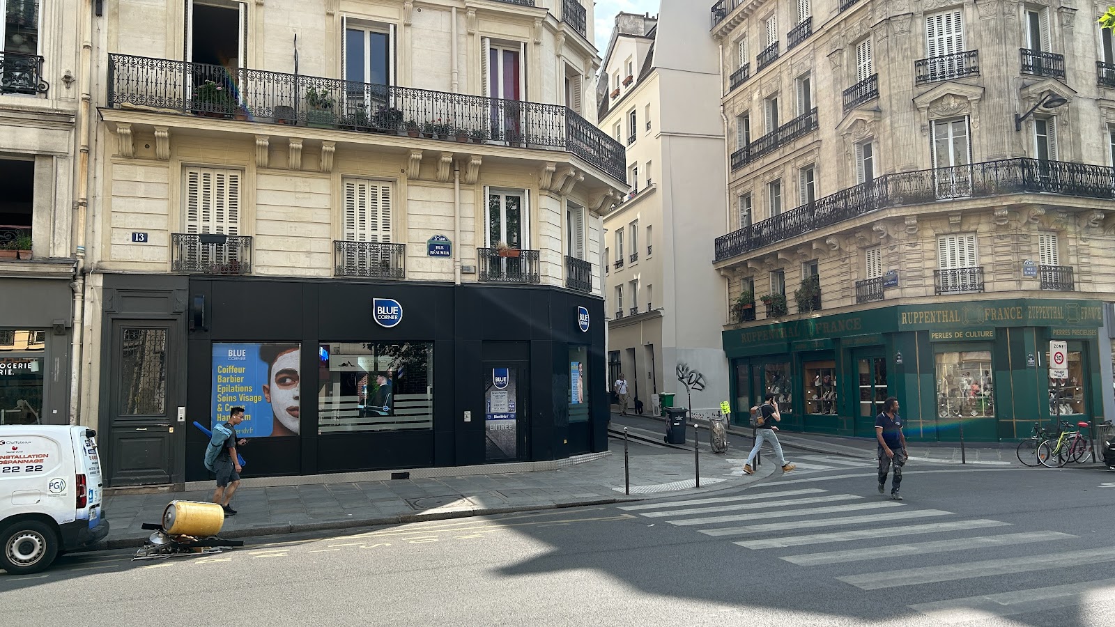 BLUE CORNER institut™ PARIS