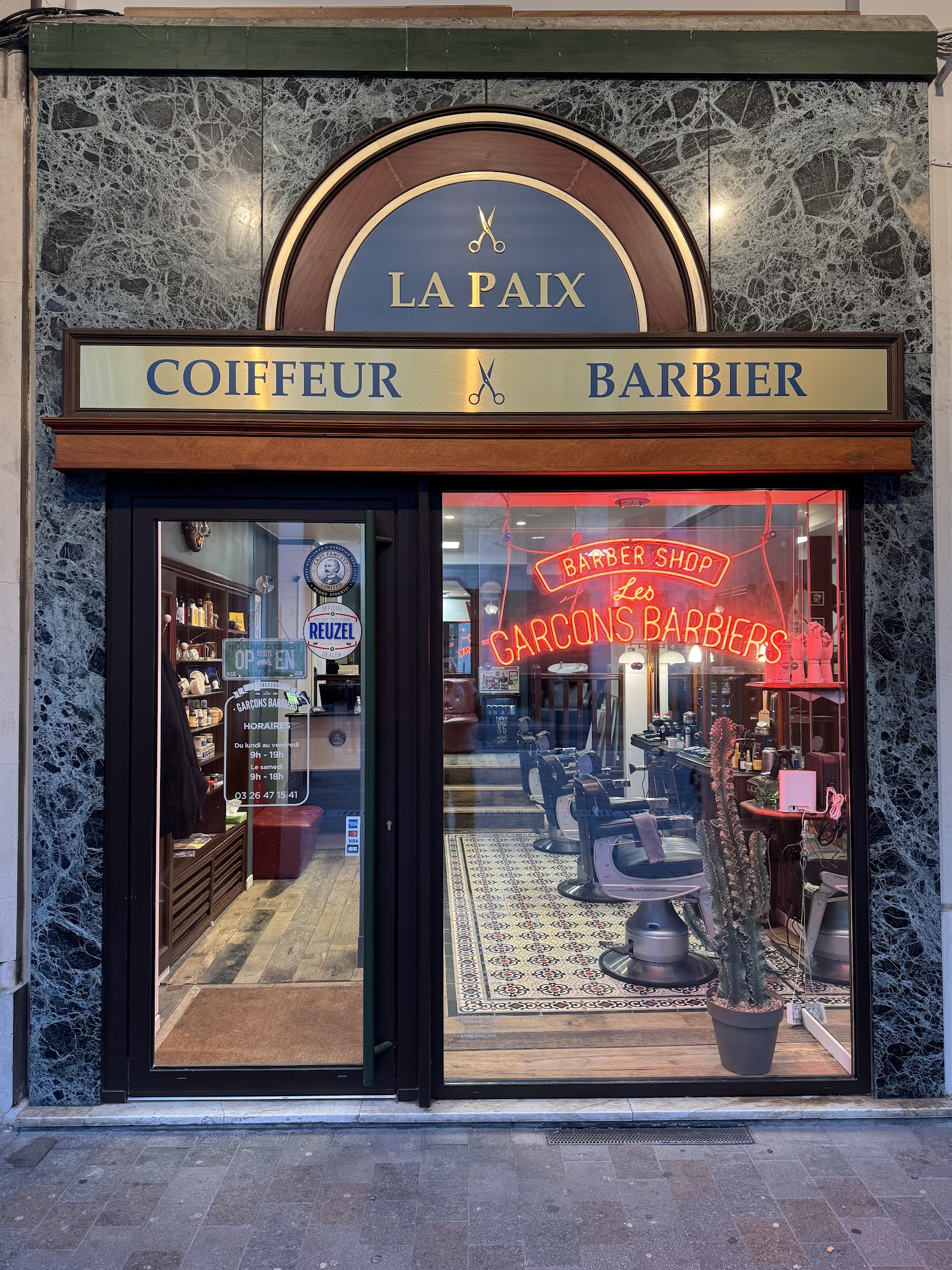 Les Garçons Barbiers ( Anciennement La Paix Coiffeur & Barbier )