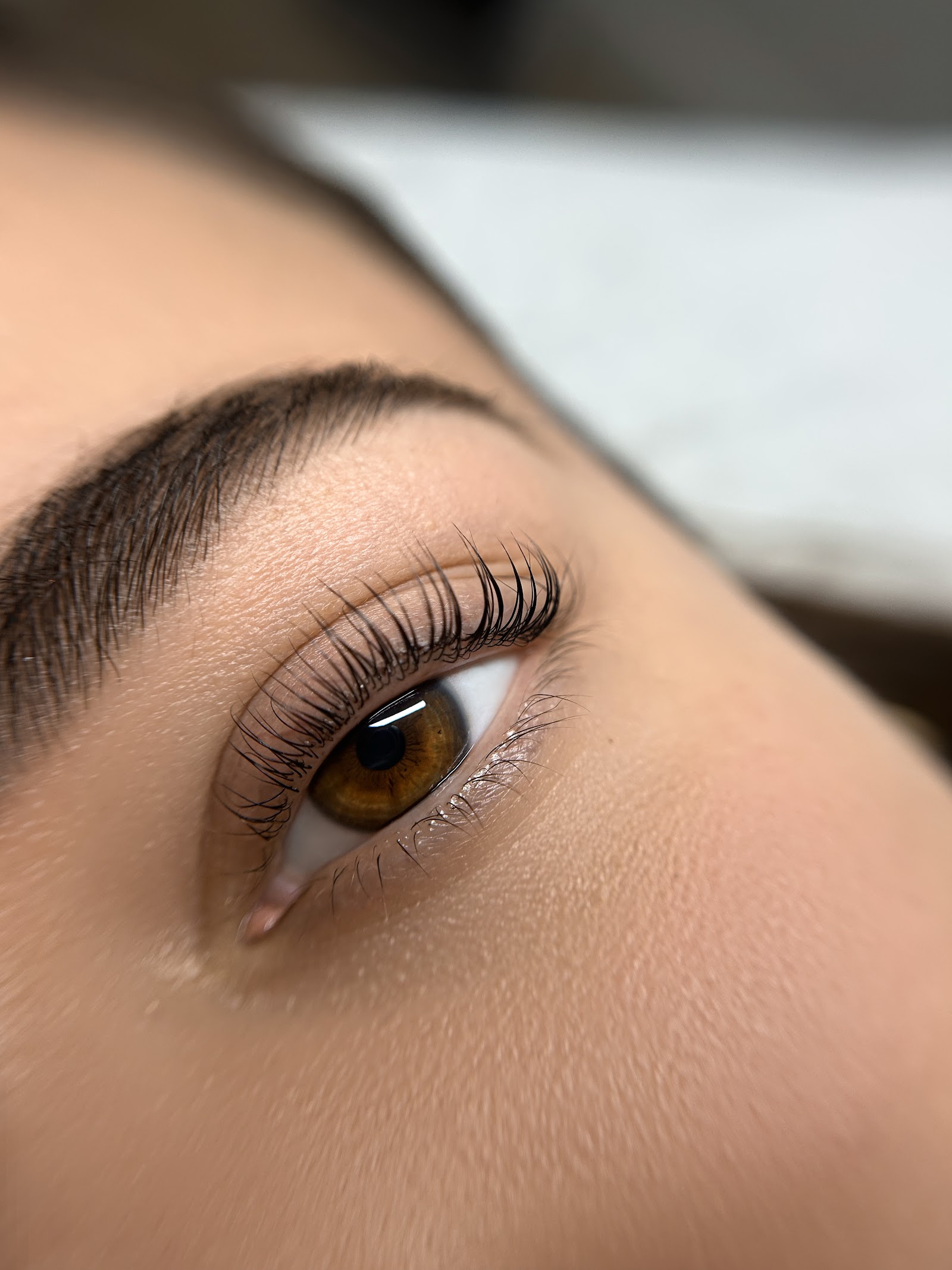 MERVE KARA | institut de beauté, centre de laser et minceur