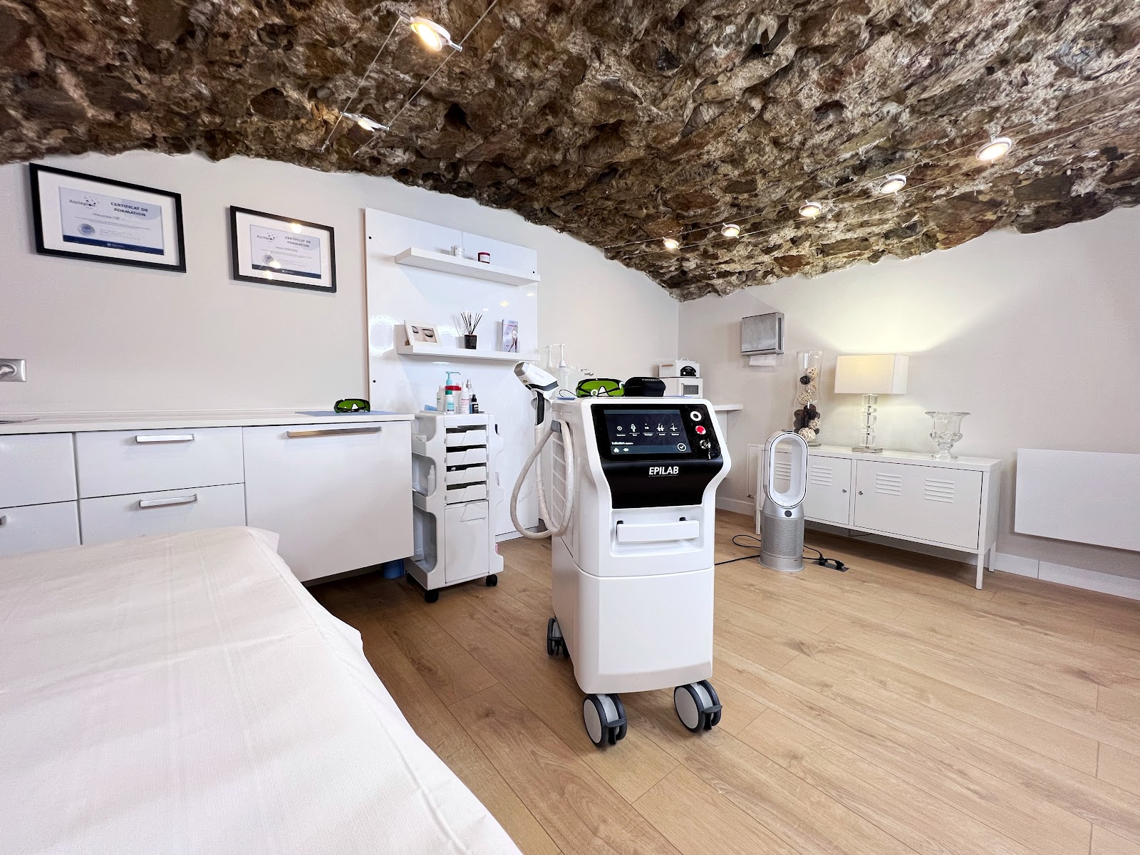 EXO épilation laser - Épilation Définitive & Maquillage Permanent à Toulon