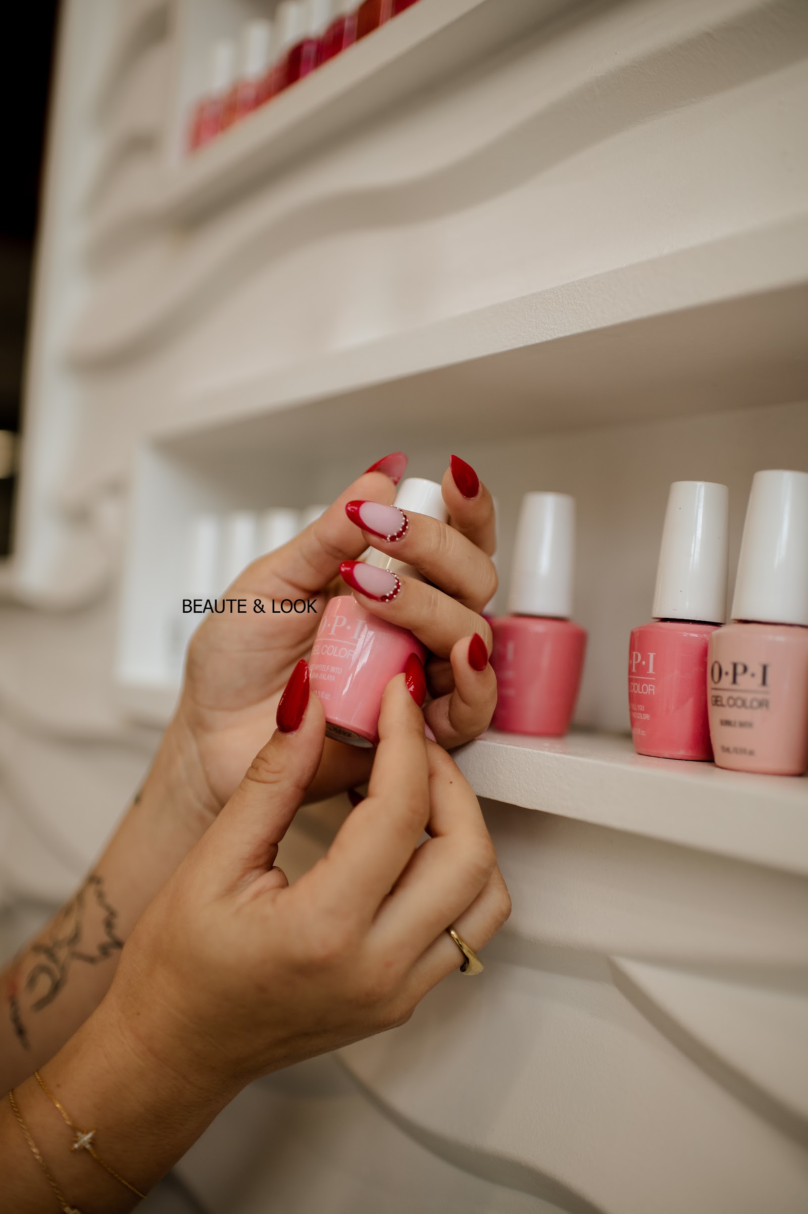 Beauté et look " le bar à ongles"