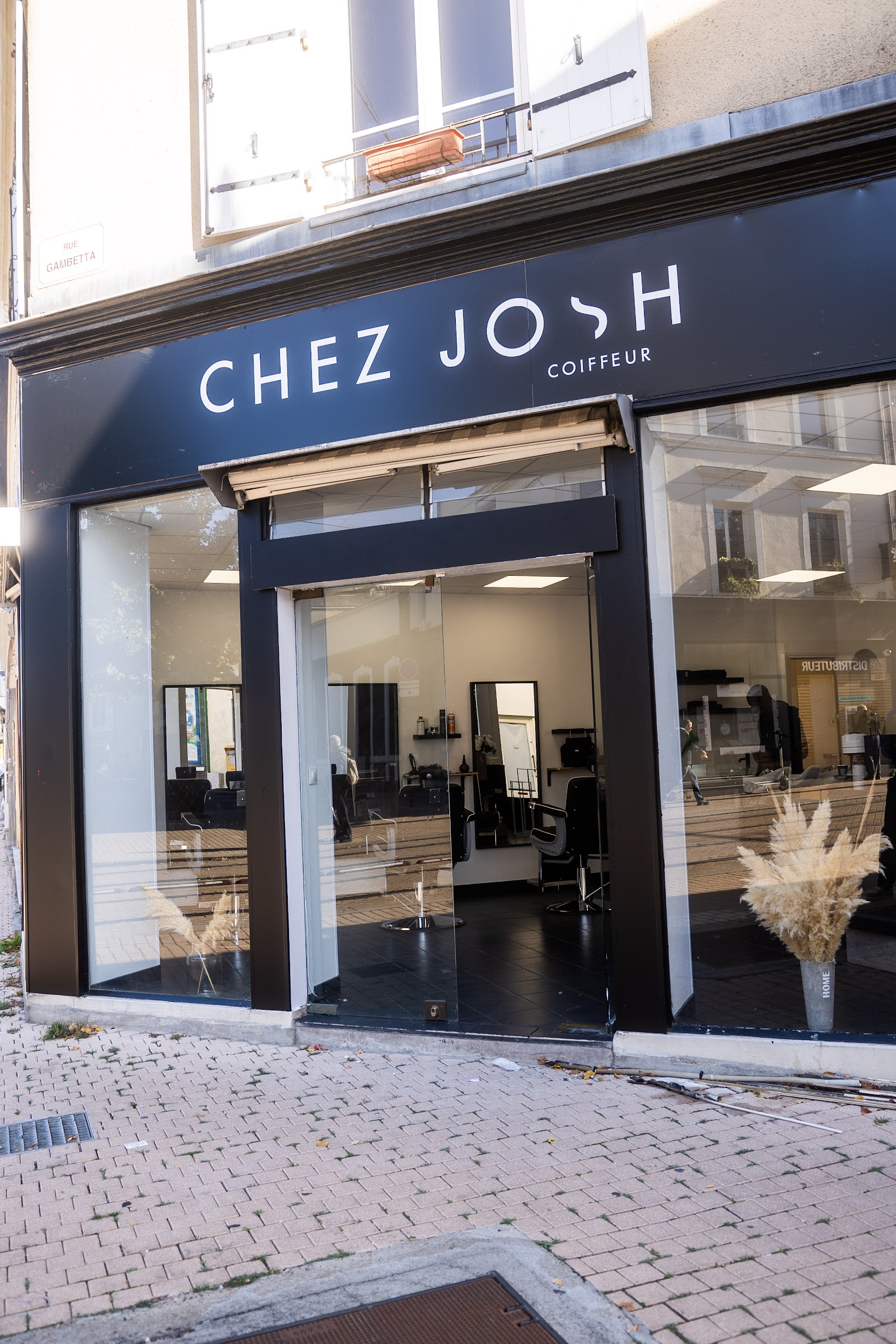 Chez Josh