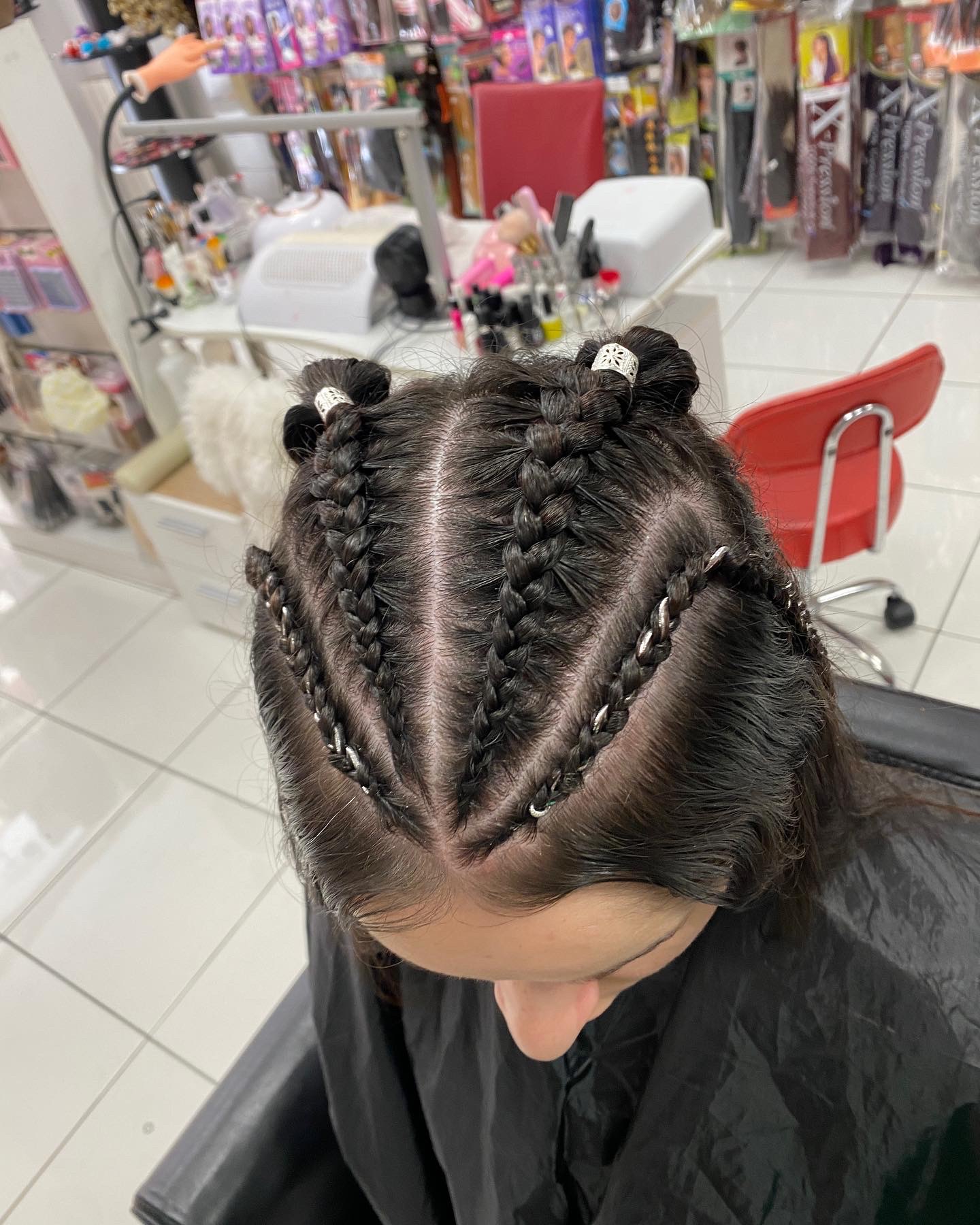 Salon de Coiffure: Ade Beauty