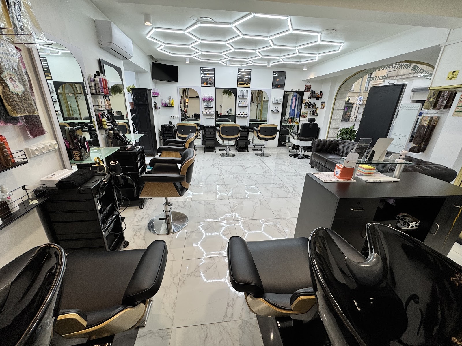 TOUKOFF INSTITUT (Institut de beauté en Coworking)