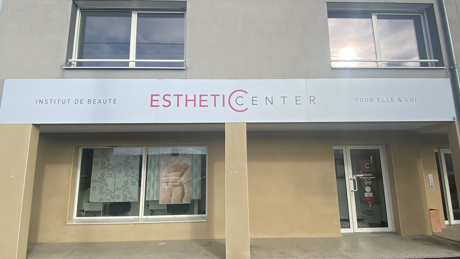 Esthetic Center
