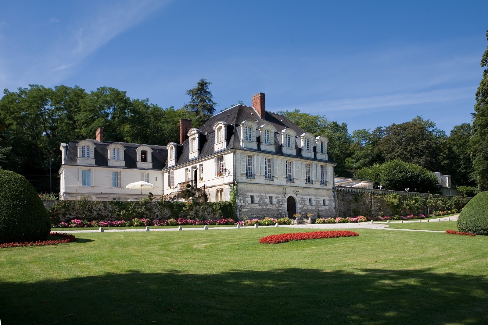 The Originals Relais, Château de Beaulieu et Magnolia Spa