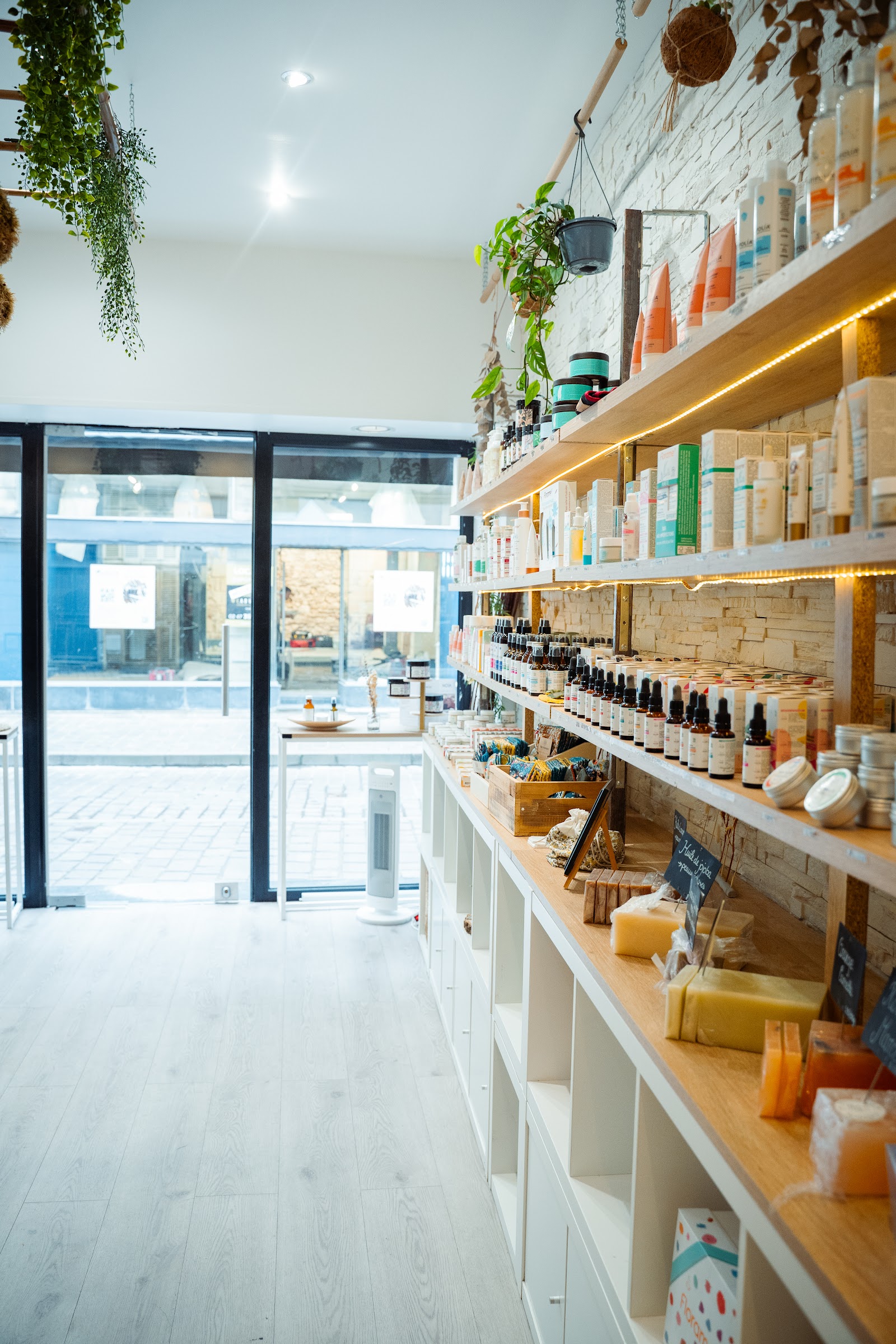 NOÏA - Cosmétiques, institut de beauté & Hair Spa