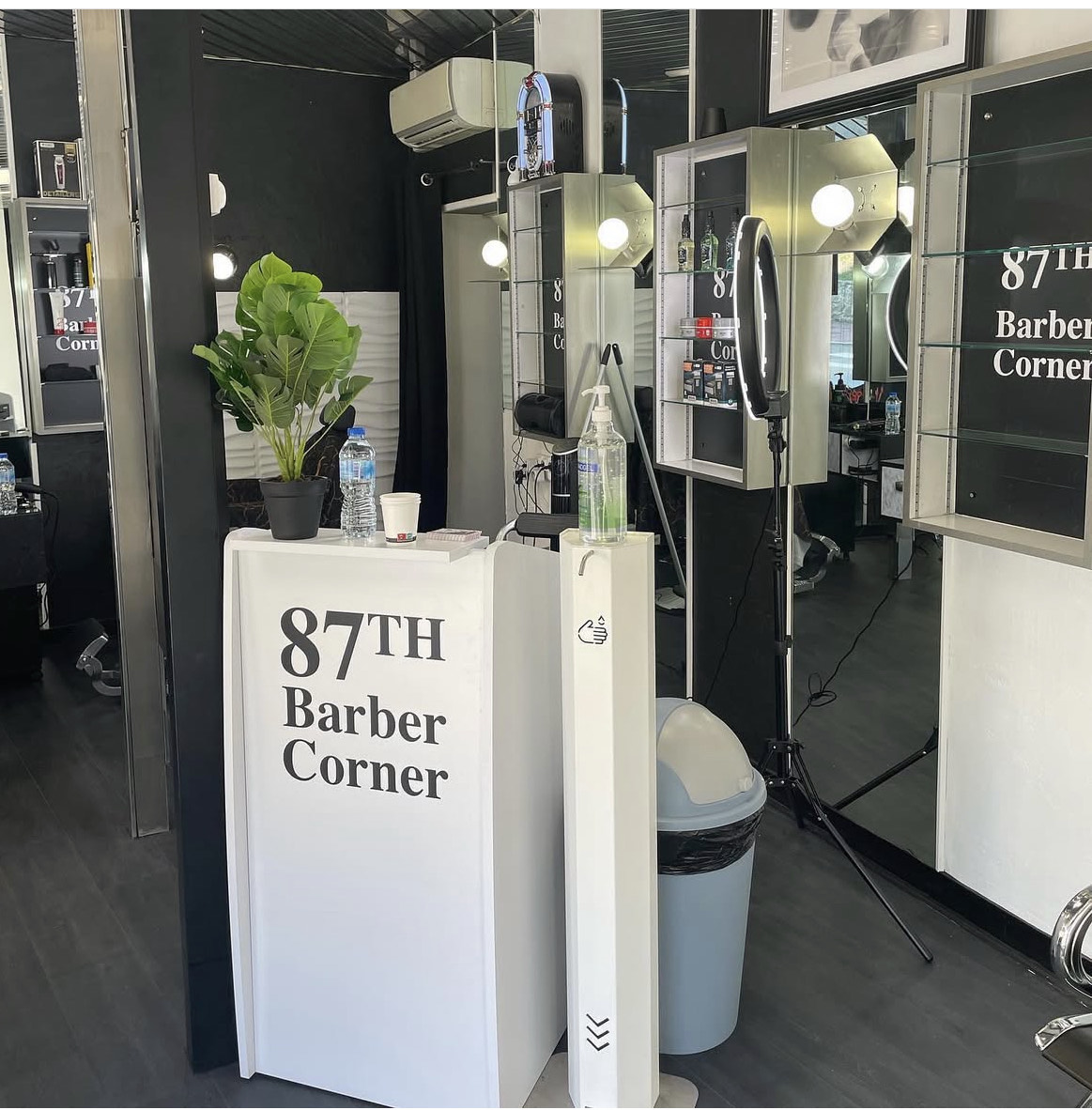 87th Barber Corner