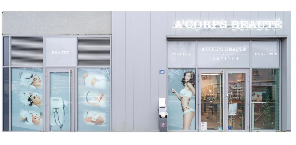 Cryolipolyse Laser Blanchiment Dentaire Liposuccion Cryotherapie Hifu Hydrafacial Jetpeel Microblading Lifting Powder Brows