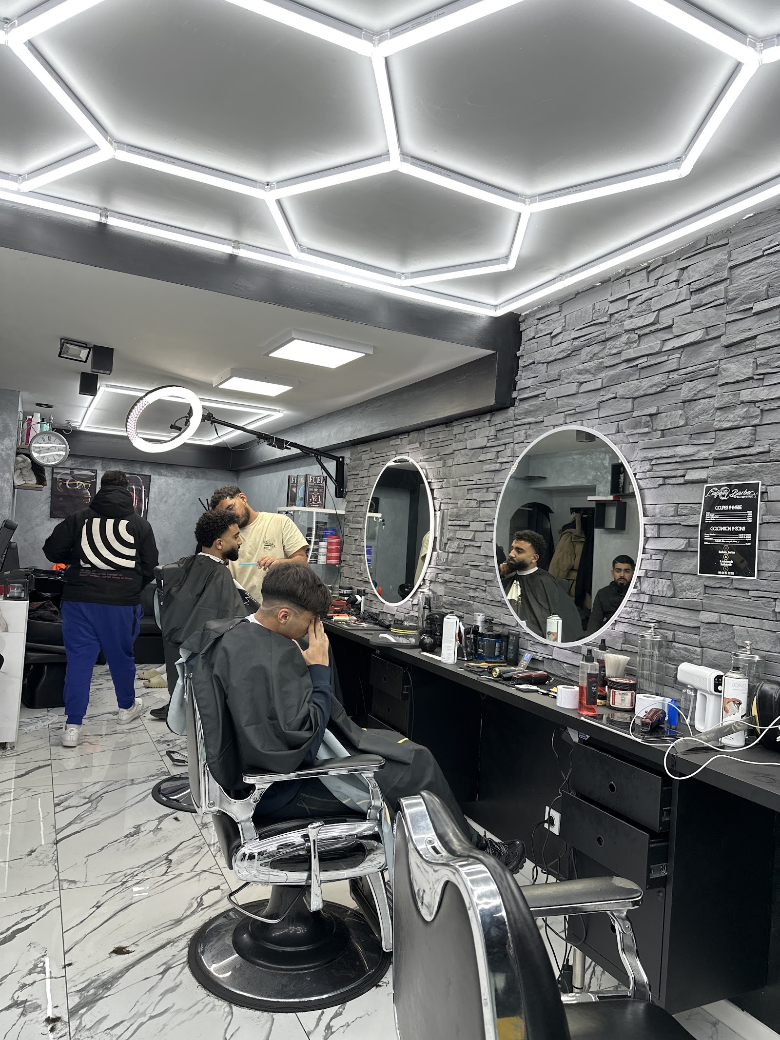 L’infinity barber by km hair style