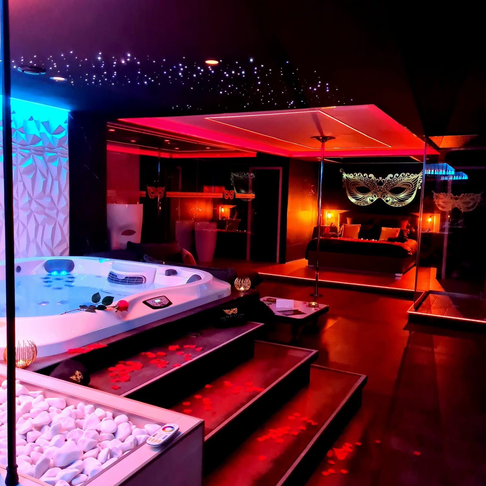 Les Secrets Rooms love Room Perpignan