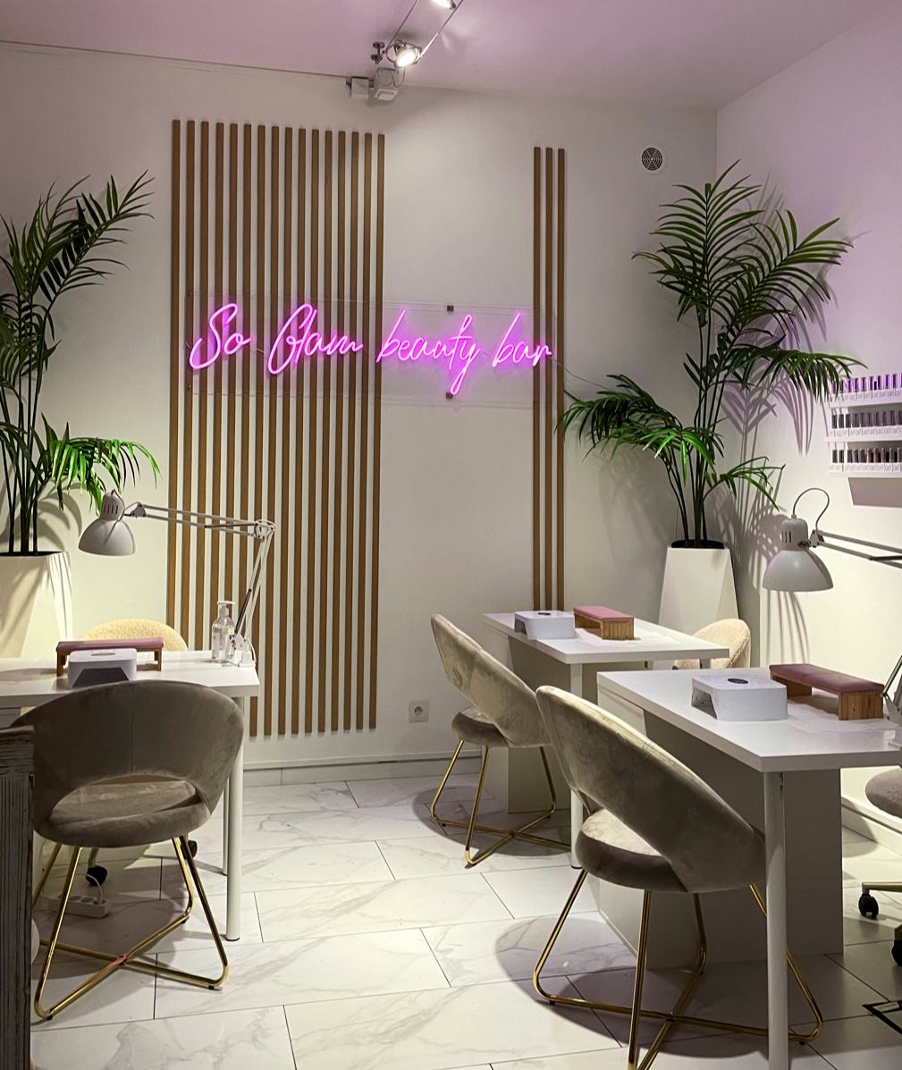 SoGlam' Beauty Bar