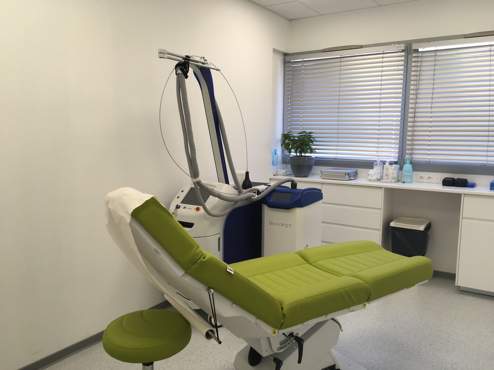 DERMAPÔLE Clinique de Dermatologie Médicale - Esthétique - Laser à Marseille