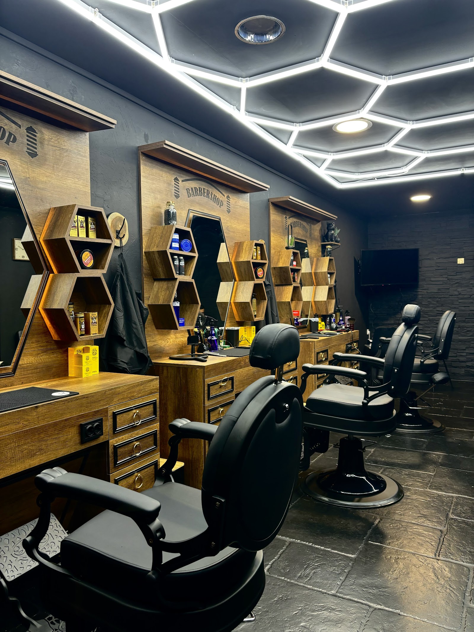 OREL BARBER HYPE