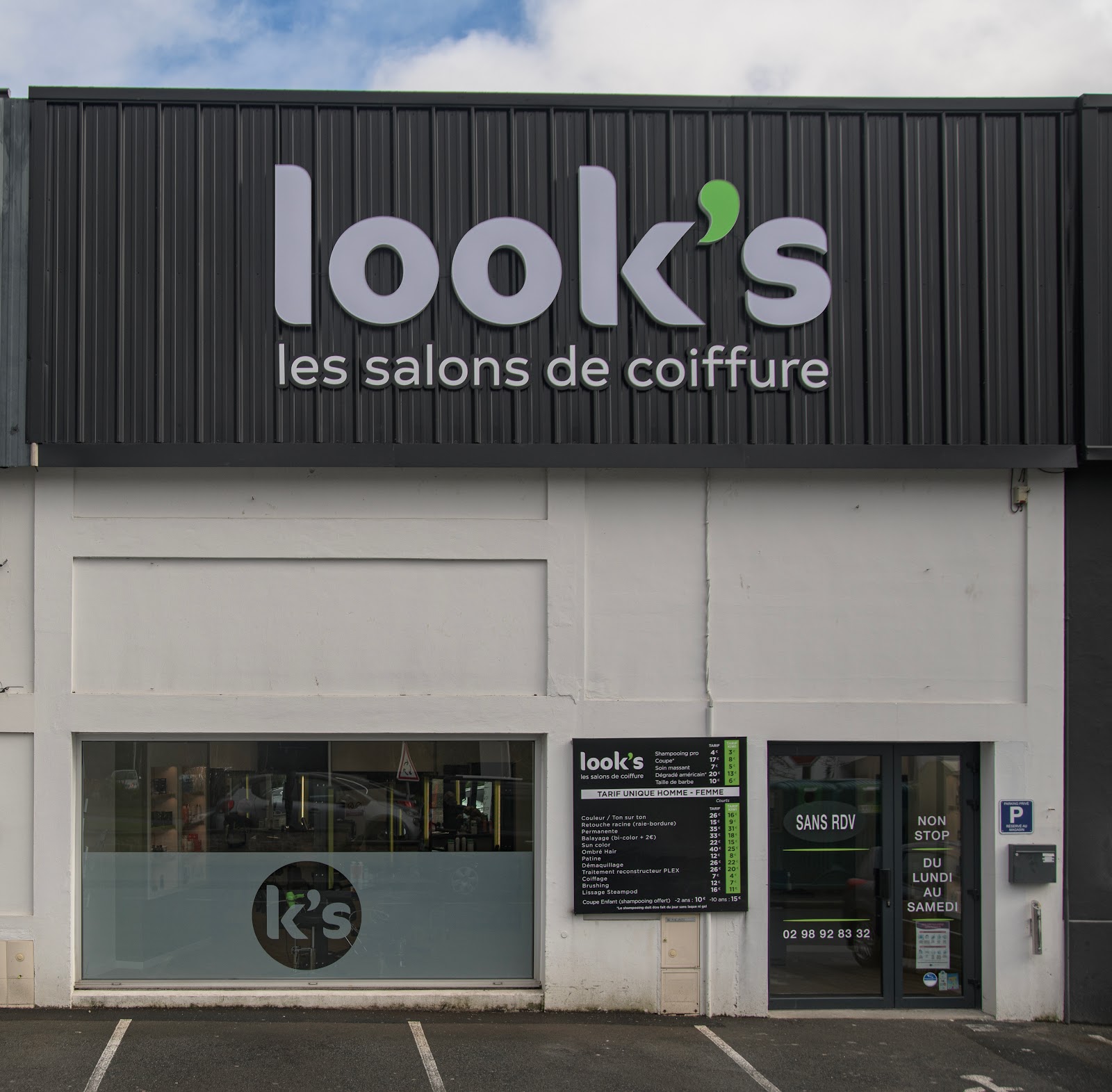 LOOK'S - Les salons de coiffure - Quimper - SANS RDV - Non stop 6J/7