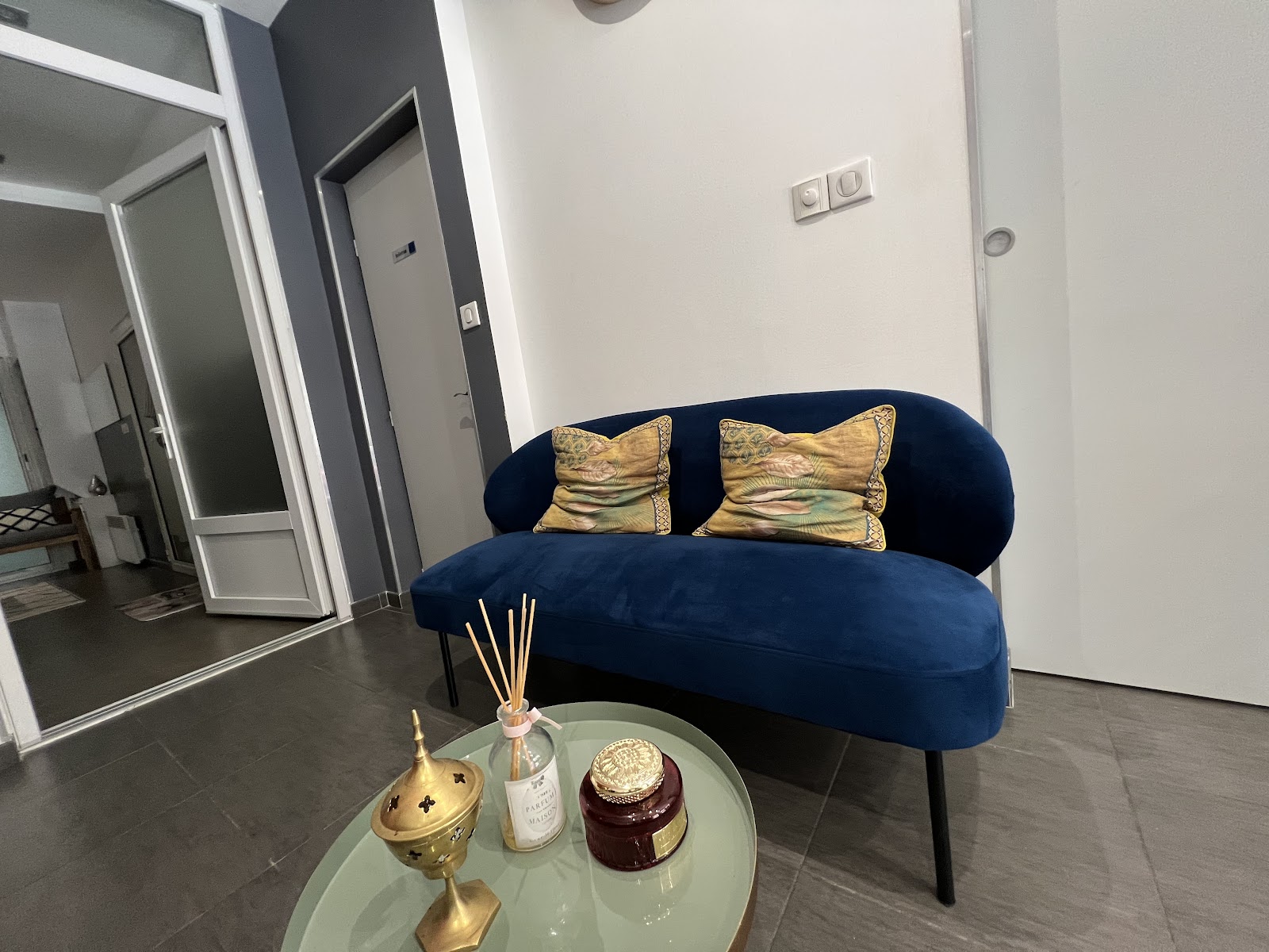 Les Bains de Houda & Salon de beauté, Coiffure et Onglerie