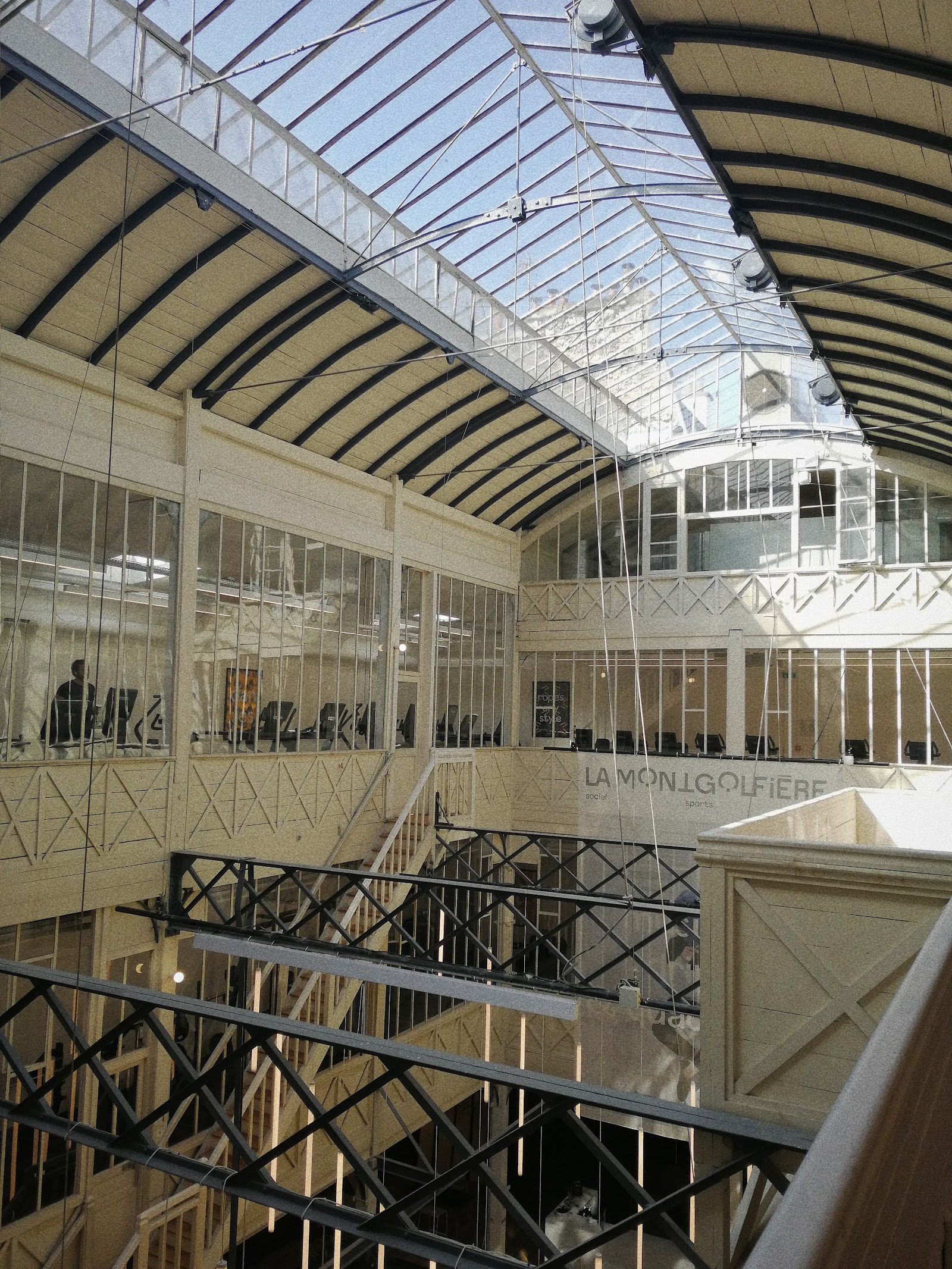 La Montgolfière Canal