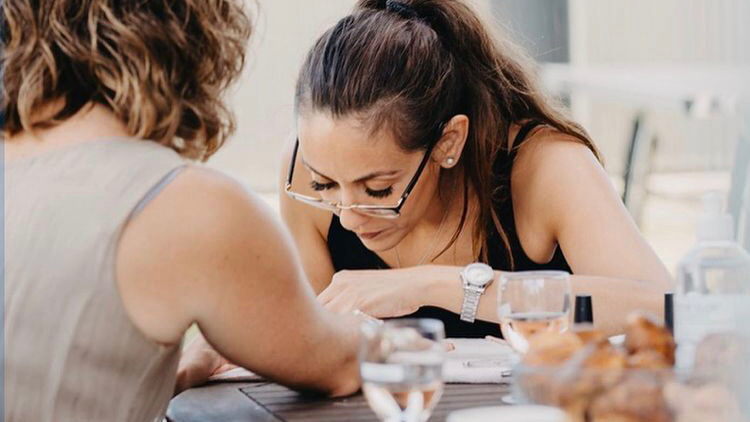 Mademoiselle Sahra esthéticienne